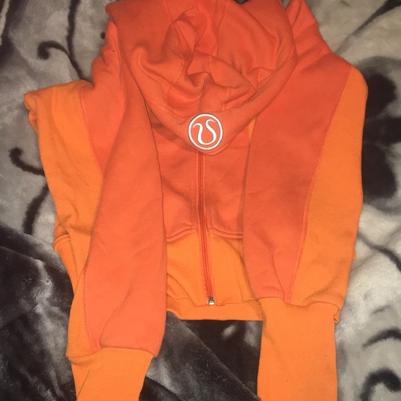 lulu lemon sweater - Picture 2 of 2